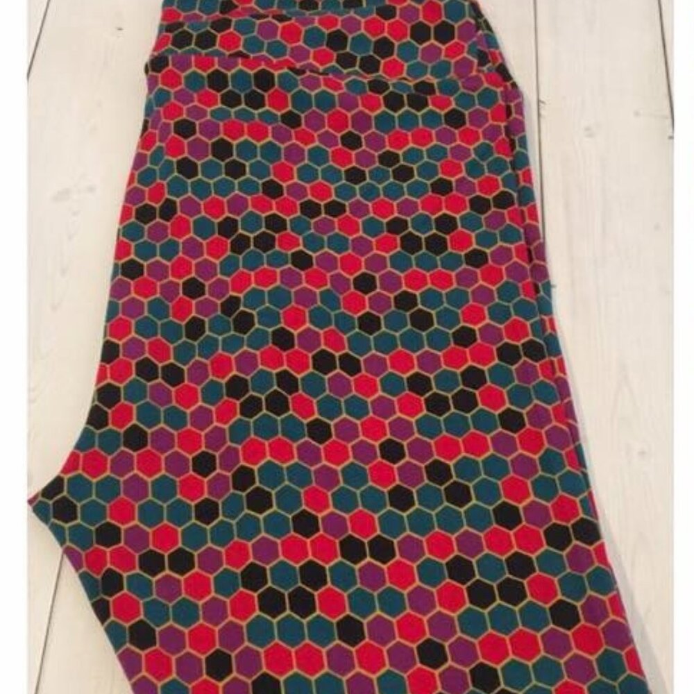 LuLaRoe Leggings - women's tall & curvy
